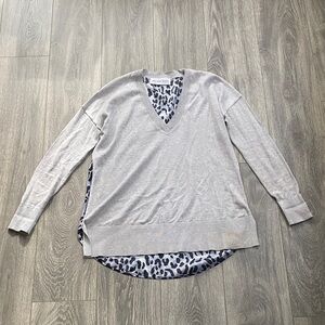 Derek Lam - Grey Cashmere & Cotton V-Neck Top with Silk Leopard Print Back - S/M